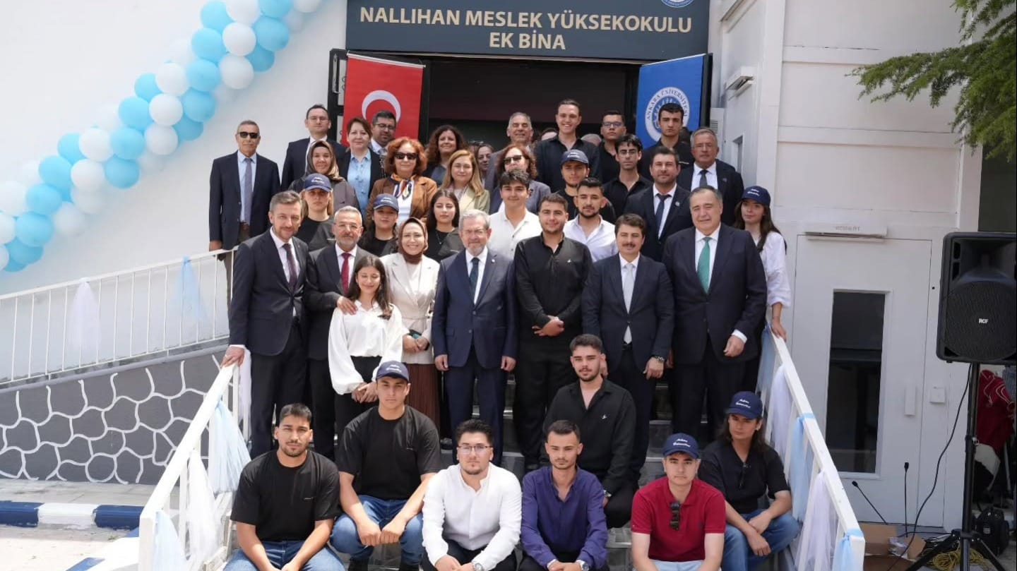BELEDİYE BAŞKANIMIZ NALLIHAN MESLEK YÜKSEKOKULU EK HİZMET BİNASI AÇILIŞINA KATILDI