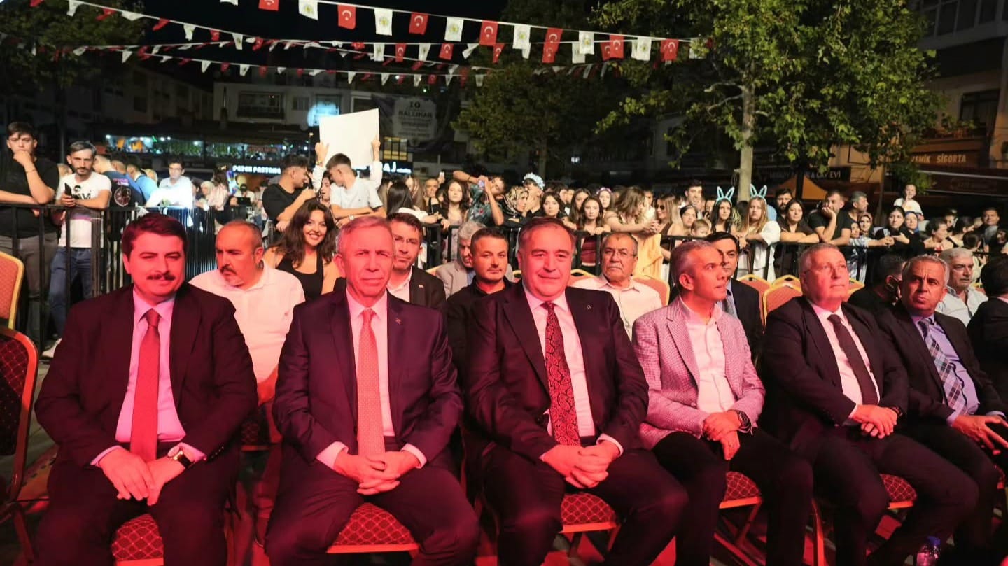 10. ULUSLARARASI NALLIHAN İPEK İĞNE OYALARI KÜLTÜR SANAT VE TAPDUK EMRE ANMA ETKİNLİKLERİ FESTİVALİMİZ BÜYÜK COŞKUYLA BAŞLADI