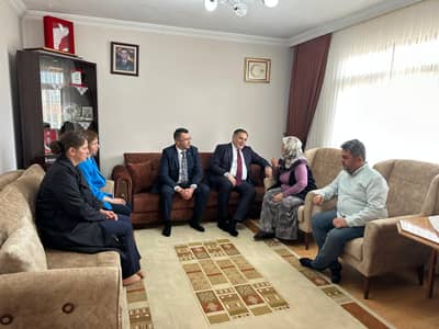 BELEDİYE BAŞKANIMIZ SAYIN ERTUNÇ GÜNGÖR ŞEHİT AİLELERİMİZ İLE BAYRAMLAŞTI