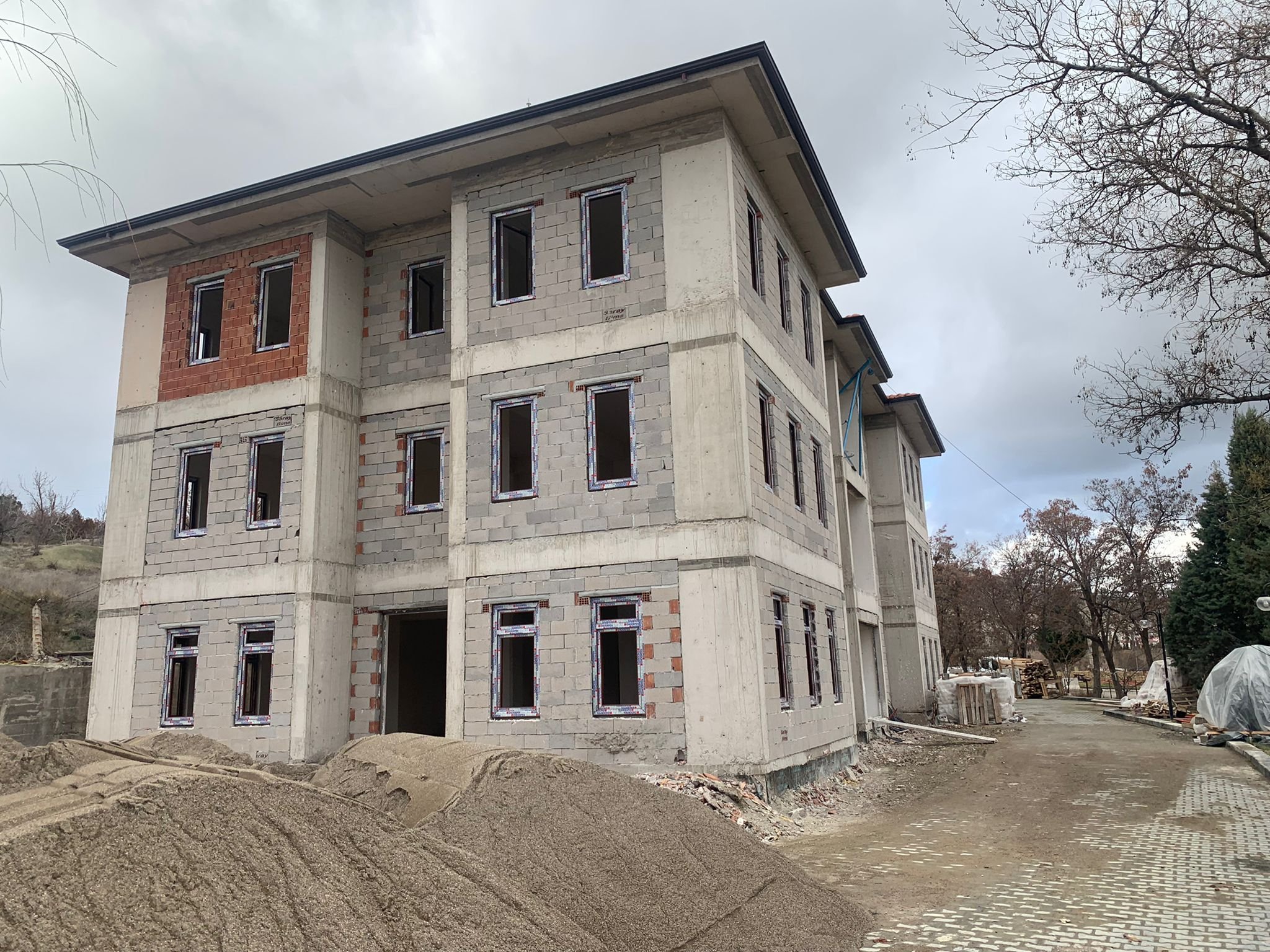 NALLIHAN İLÇESİ ÇAYIRHAN MAHALLESİ GÖLKENARI KARAVAN KAMPİNG VE REKREASYON PROJESİ - Görsel 10